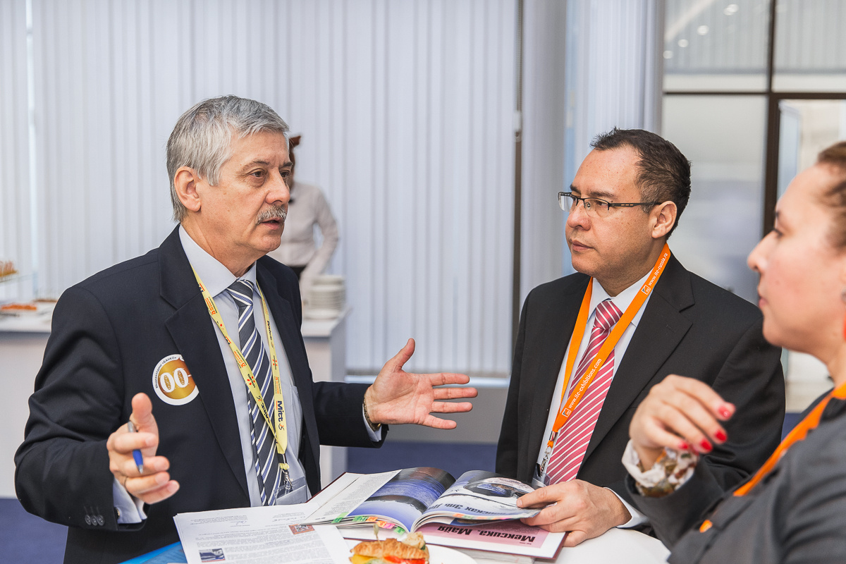 ЦВК Экспоцентр. Международная туристическая выставка. Свадебный репортажный фотограф в Москве