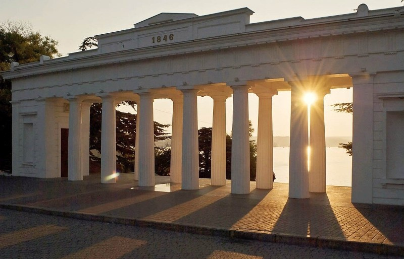 Самые красивые локации города Севастополь. Где пофотографироваться в Севастополе? Локации для фото. 1 место. Первое место. Место. Бывшее мес. Профессиональная фотосъемка в Крыму. Натуральные эмоции и живые кадры. Забронируйте дату прямо сейчас!