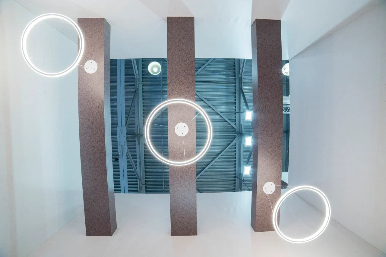 Выставочные стенды. Профессиональный портретный фотограф в Москве Владимир Глаголев