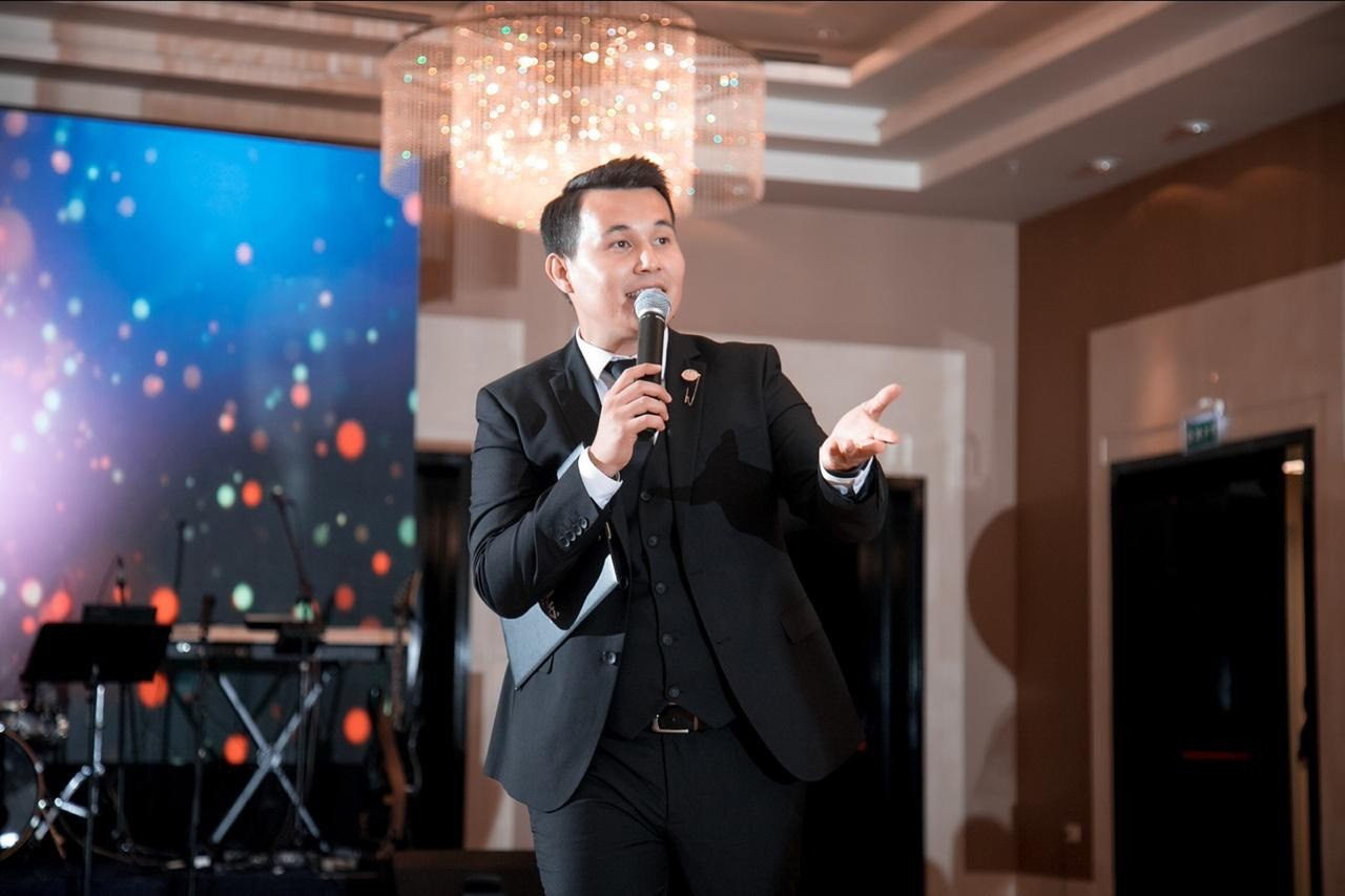 ФОТОГАЛЕРЕЯ. Арман Николаевич — ведущий событий и торжеств