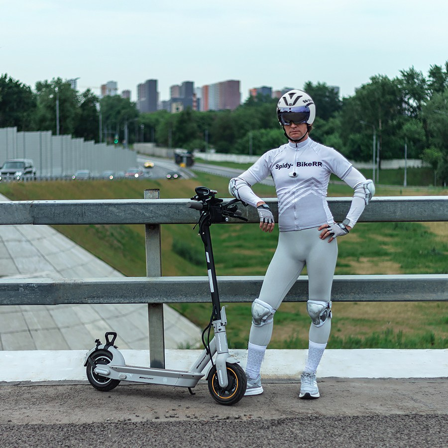 Автомобили, мотоциклы. Сборные фотосъёмки в Москве. фотосессии одежды.фотограф