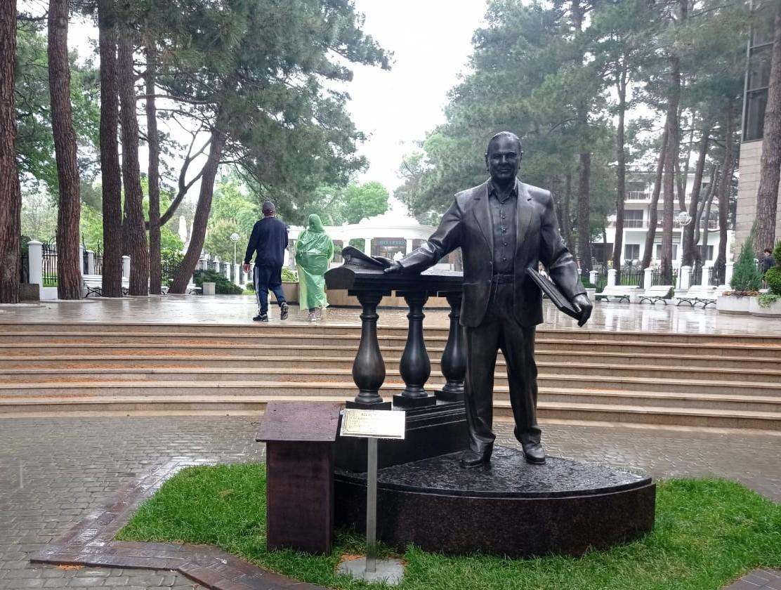 Городская скульптура. Sculptor and artist from Russia — Dmitry Vasilievich Lyndin