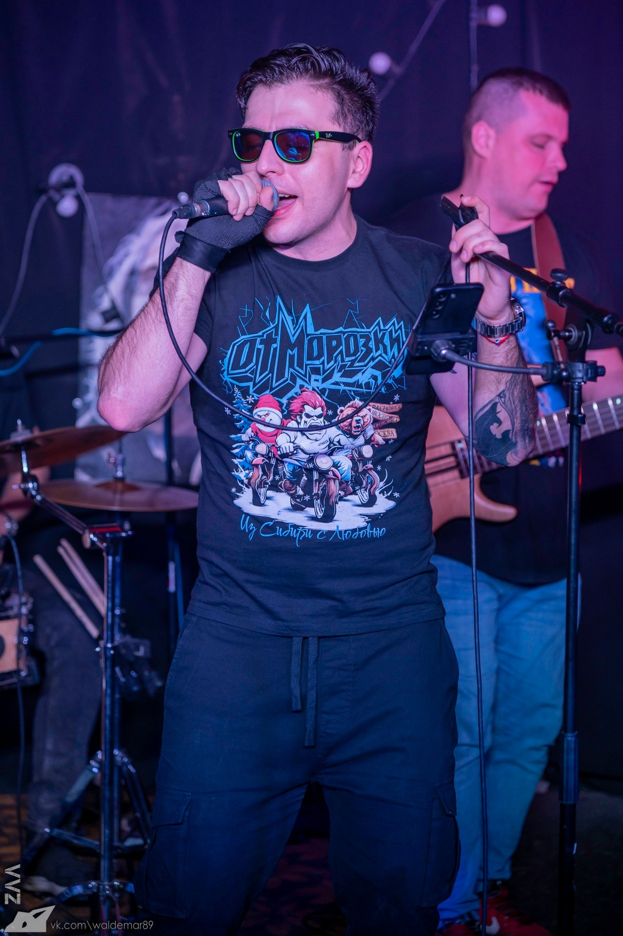 День рождения вокалиста группы Cookie's Band в баре «Дело Не В Тебе». Фотограф в Красноярске Владимир З