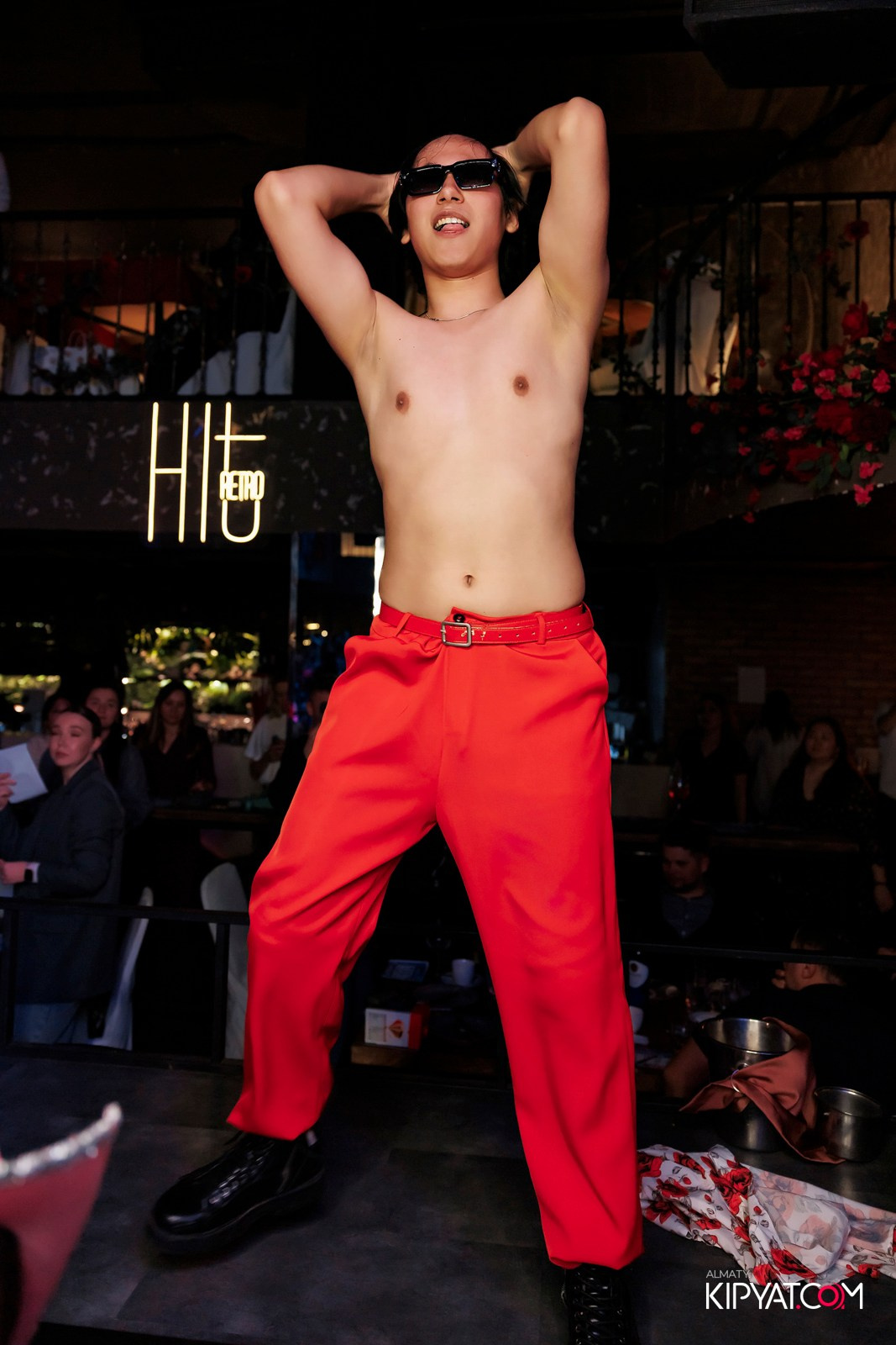 МУЗЫКАЛЬНОЕ ЛОТО В HIT RETRO. КИПЯТКОМ АЛМАТЫ! Фотосъемка мероприятий в Алматы