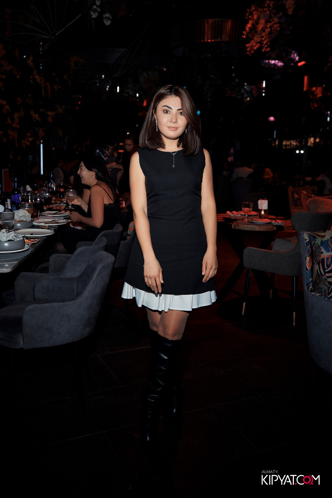 FRIENDS BAR & TERRACE. КИПЯТКОМ АЛМАТЫ!