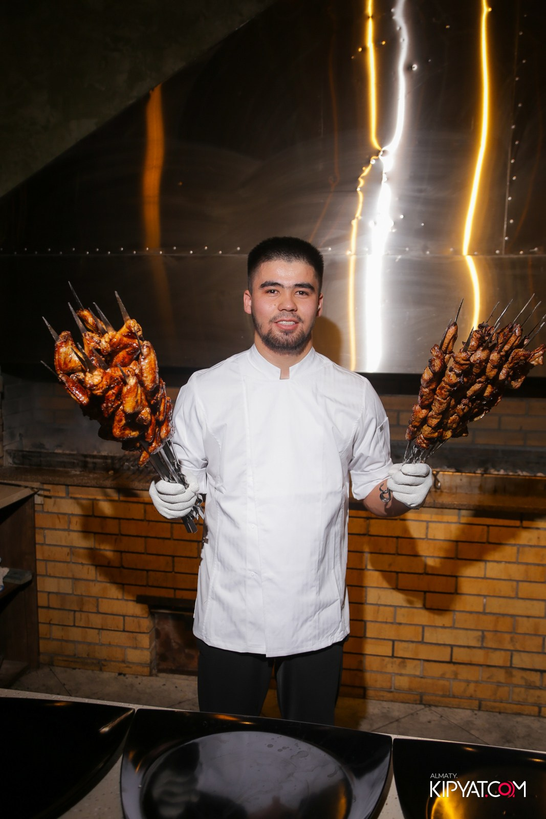 РЕСТОРАН РАХАТ. КИПЯТКОМ АЛМАТЫ!