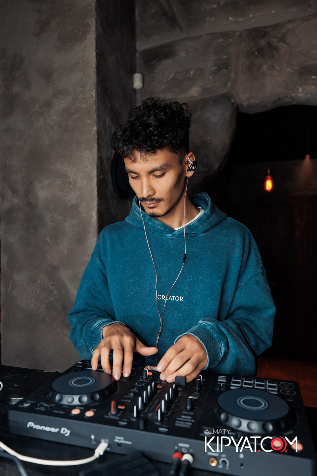 TANGIERS LOUNGE НА ПАНФИЛОВА. КИПЯТКОМ АЛМАТЫ! Фотосъемка мероприятий в Алматы