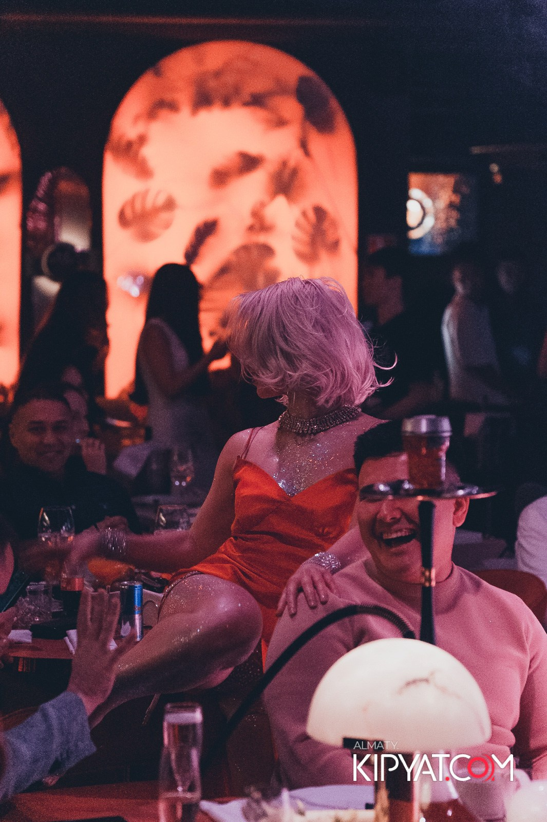 QUEEN. КИПЯТКОМ АЛМАТЫ!