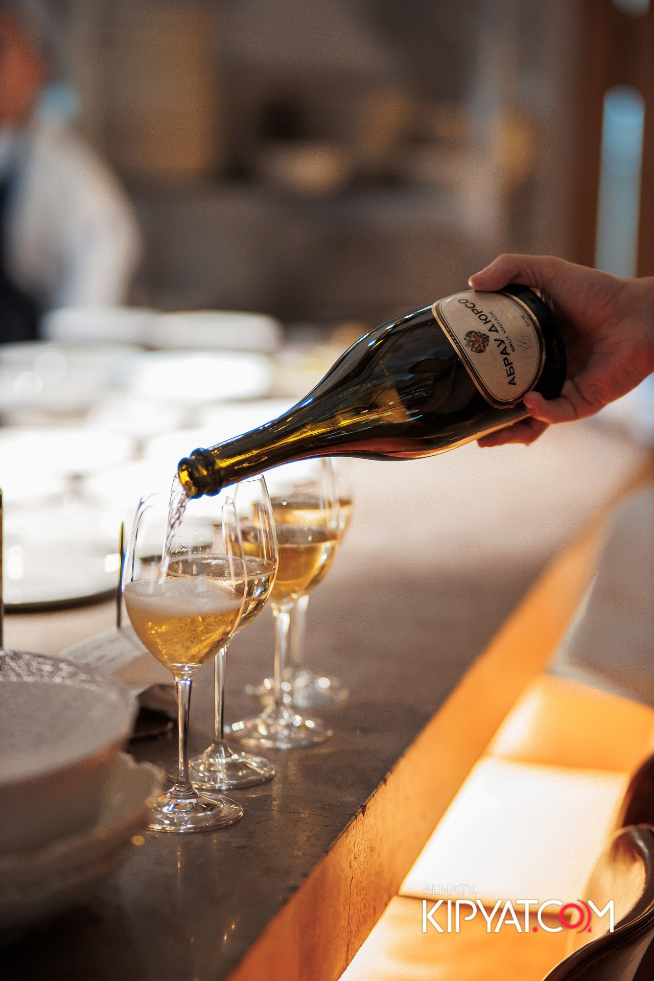 ЭКСКЛЮЗИВНЫЙ ГАСТРОНОМИЧЕСКИЙ УЖИН В 4 РУКИ В СОПРОВОЖДЕНИИ ВИН АБРАУ-ДЮРСО. КИПЯТКОМ АЛМАТЫ!