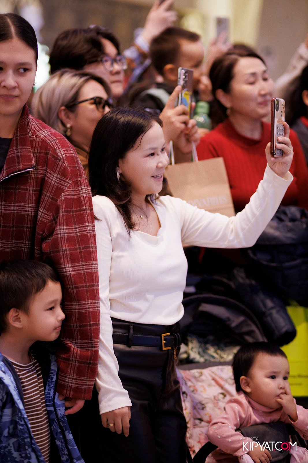 ПРЕЗЕНТАЦИЯ SAMSUNG S26. КИПЯТКОМ АЛМАТЫ! Фотосъемка мероприятий в Алматы