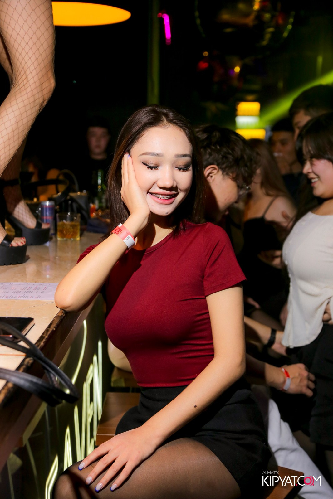 UYAT EMES BAR. КИПЯТКОМ АЛМАТЫ!