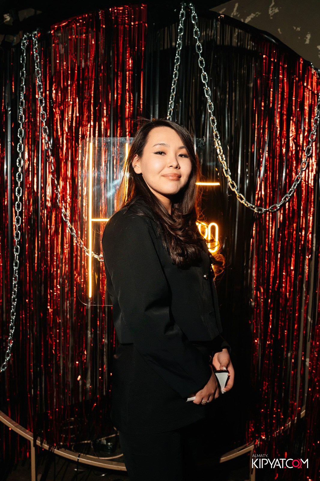 RETRO HIT. КИПЯТКОМ АЛМАТЫ!