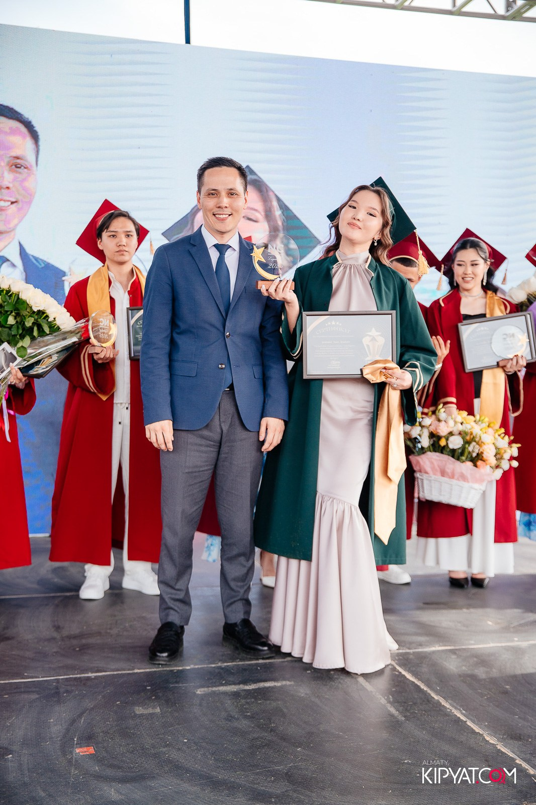 ВРУЧЕНИЕ ДИПЛОМОВ — НАРХОЗ КОЛЛЕДЖ. Part 4. КИПЯТКОМ АЛМАТЫ!