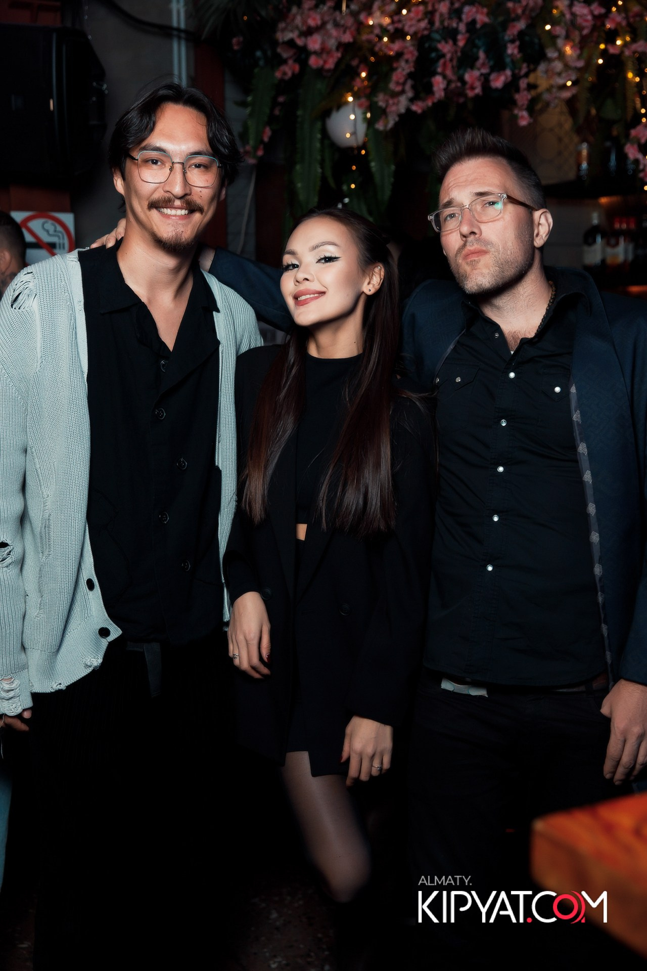 Bla bla bar. КИПЯТКОМ АЛМАТЫ!