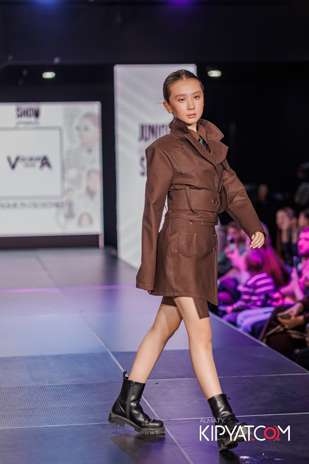 JUNIOR MODELS SHOW В РАМКАХ БЛАГОТВОРИТЕЛЬНОГО ПРОЕКТА МОДА ЗА СЧАСТЬЕ ДЕТЕЙ. КИПЯТКОМ АЛМАТЫ!