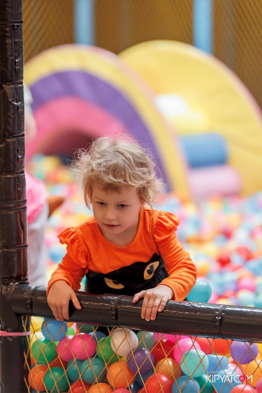 HALLOWEEN В KINDER BOOM. КИПЯТКОМ АЛМАТЫ!