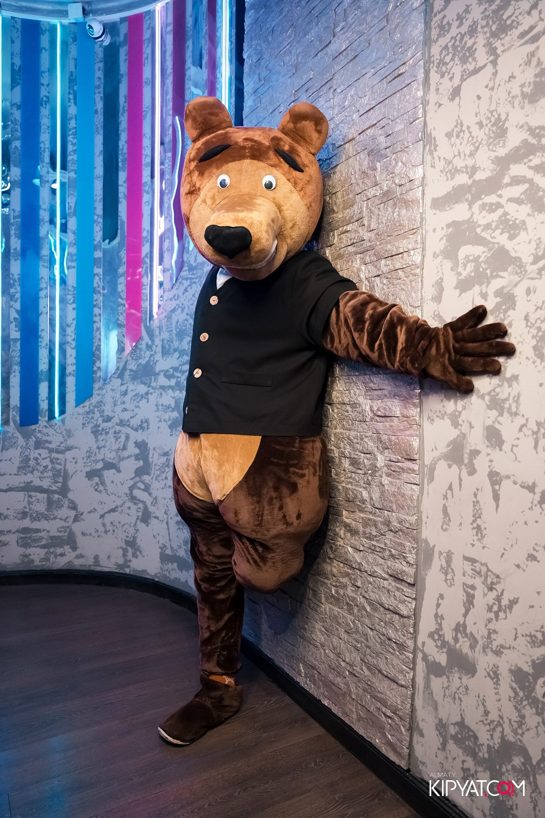 УХО И МЕДВЕДЬ НА ГАГАРИНА. КИПЯТКОМ АЛМАТЫ!