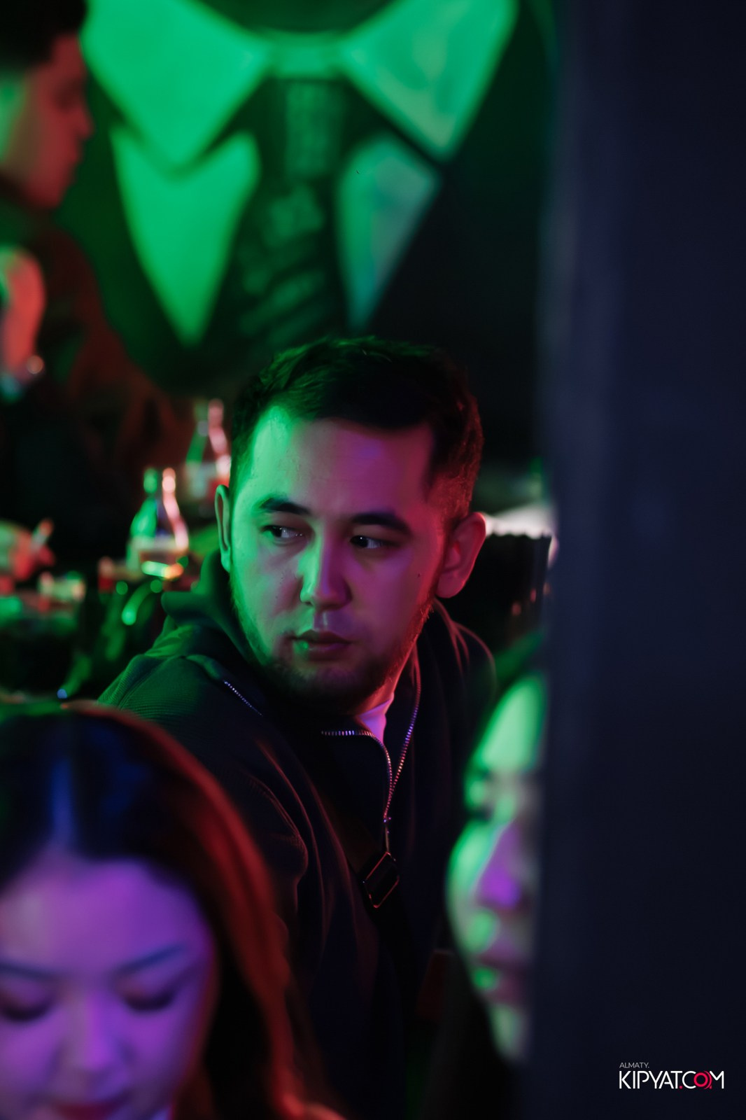 UYAT EMES BAR. КИПЯТКОМ АЛМАТЫ!