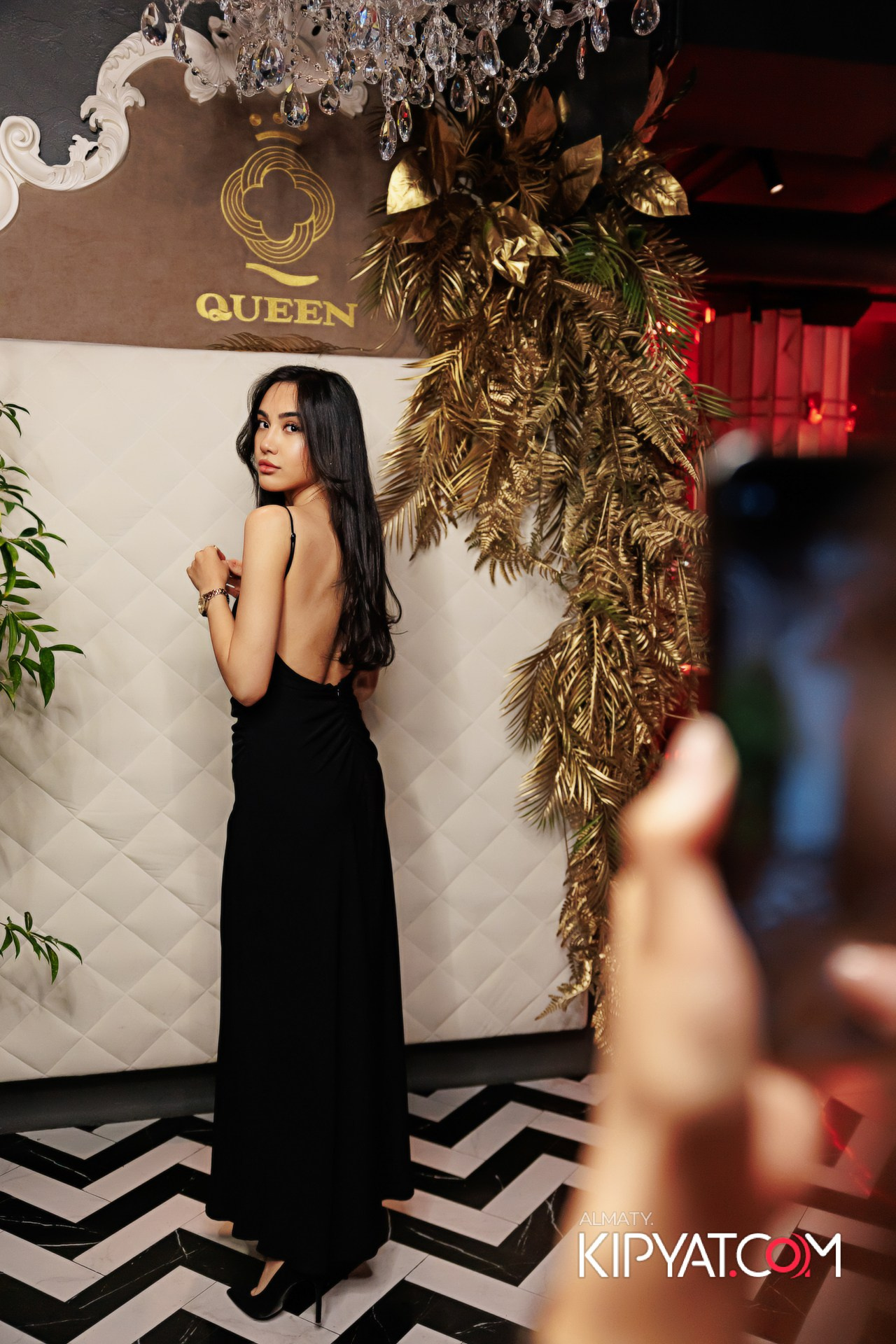 QUEEN. КИПЯТКОМ АЛМАТЫ!