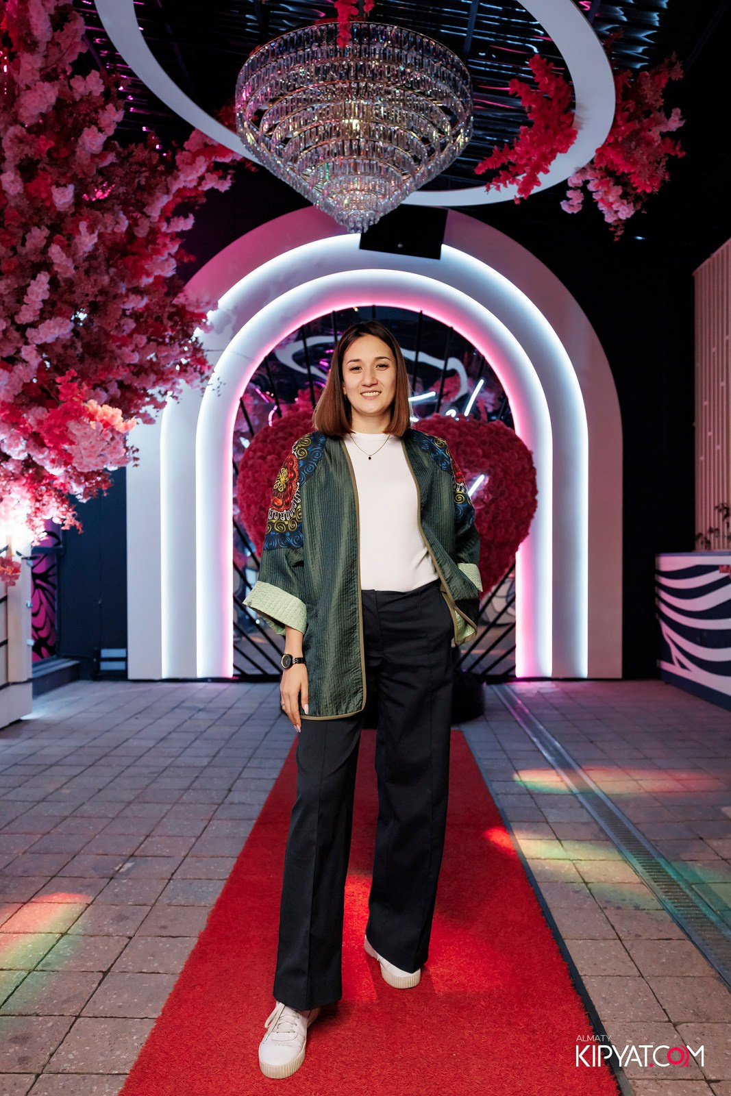 ЗАЯ, НА БИС. КИПЯТКОМ АЛМАТЫ!