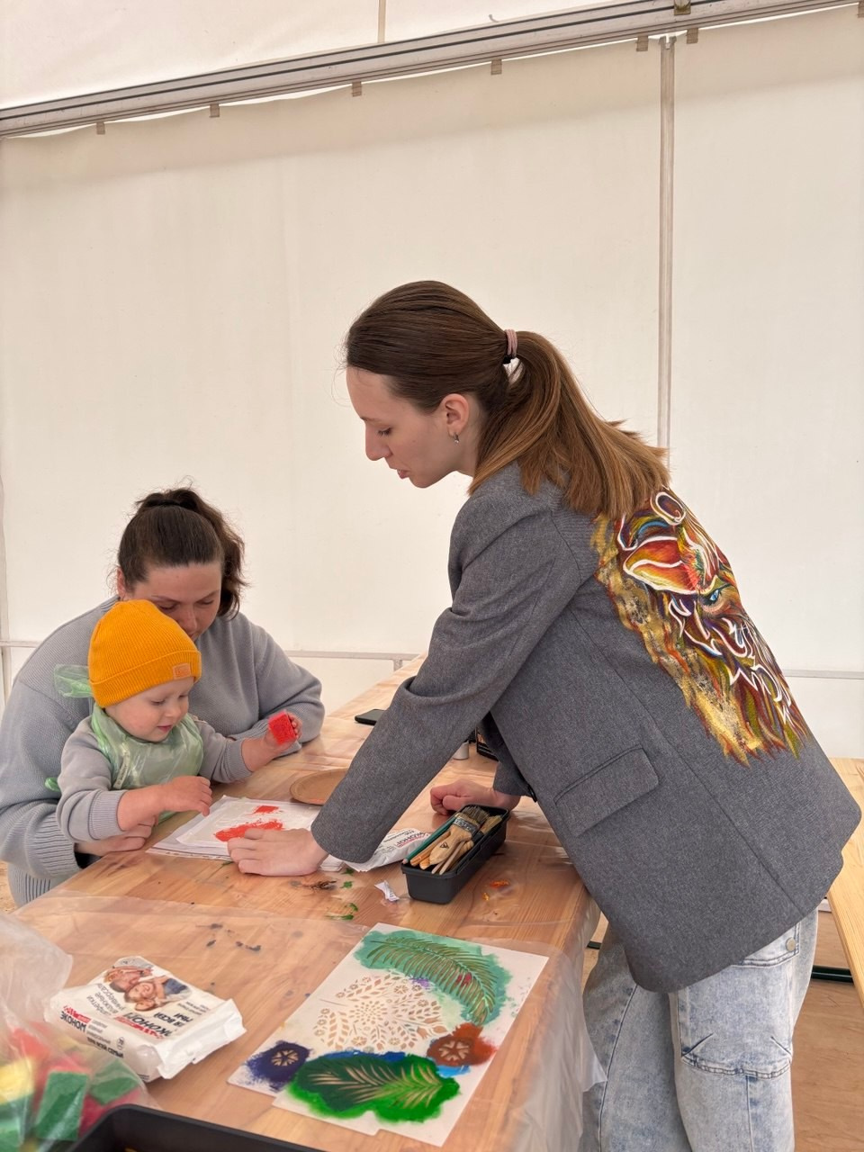 Творческие мастер-классы. ART.KARAS — студия кастомизации одежды и арт-мероприятий