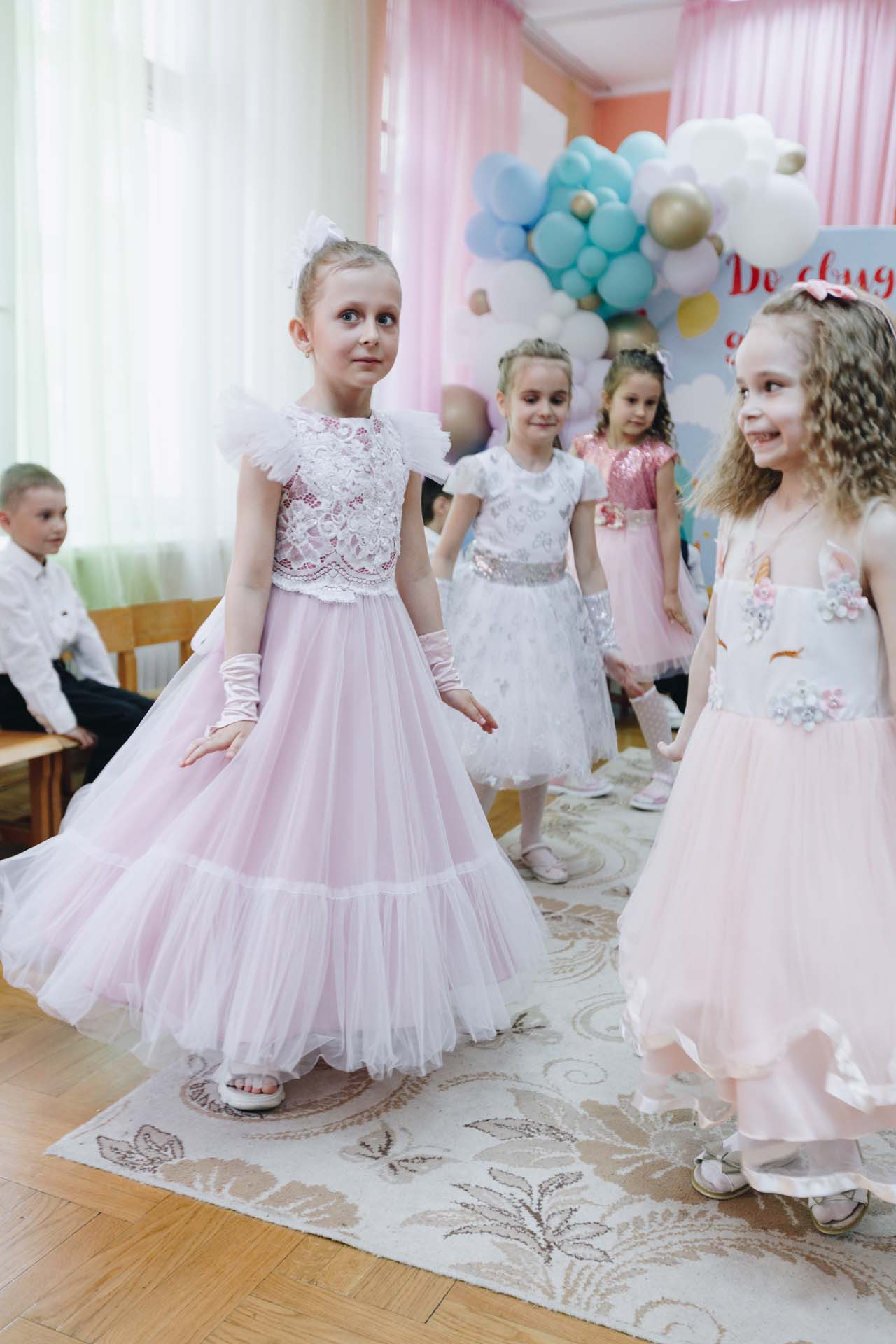 ДетСад выпускной. Свадебный семейный фотограф и видеограф Гомель Минск Беларусь Европа