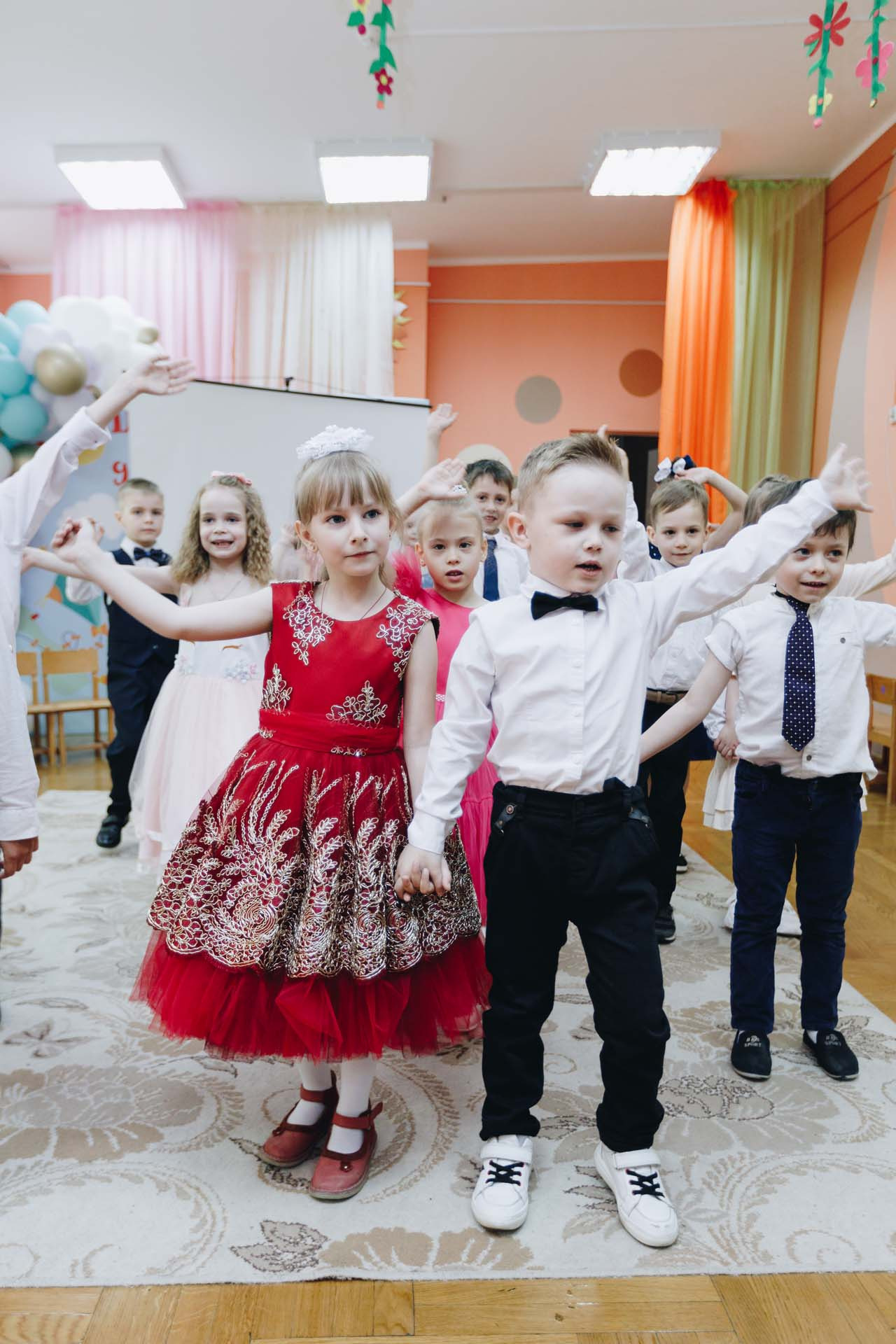 ДетСад выпускной. Свадебный семейный фотограф и видеограф Гомель Минск Беларусь Европа