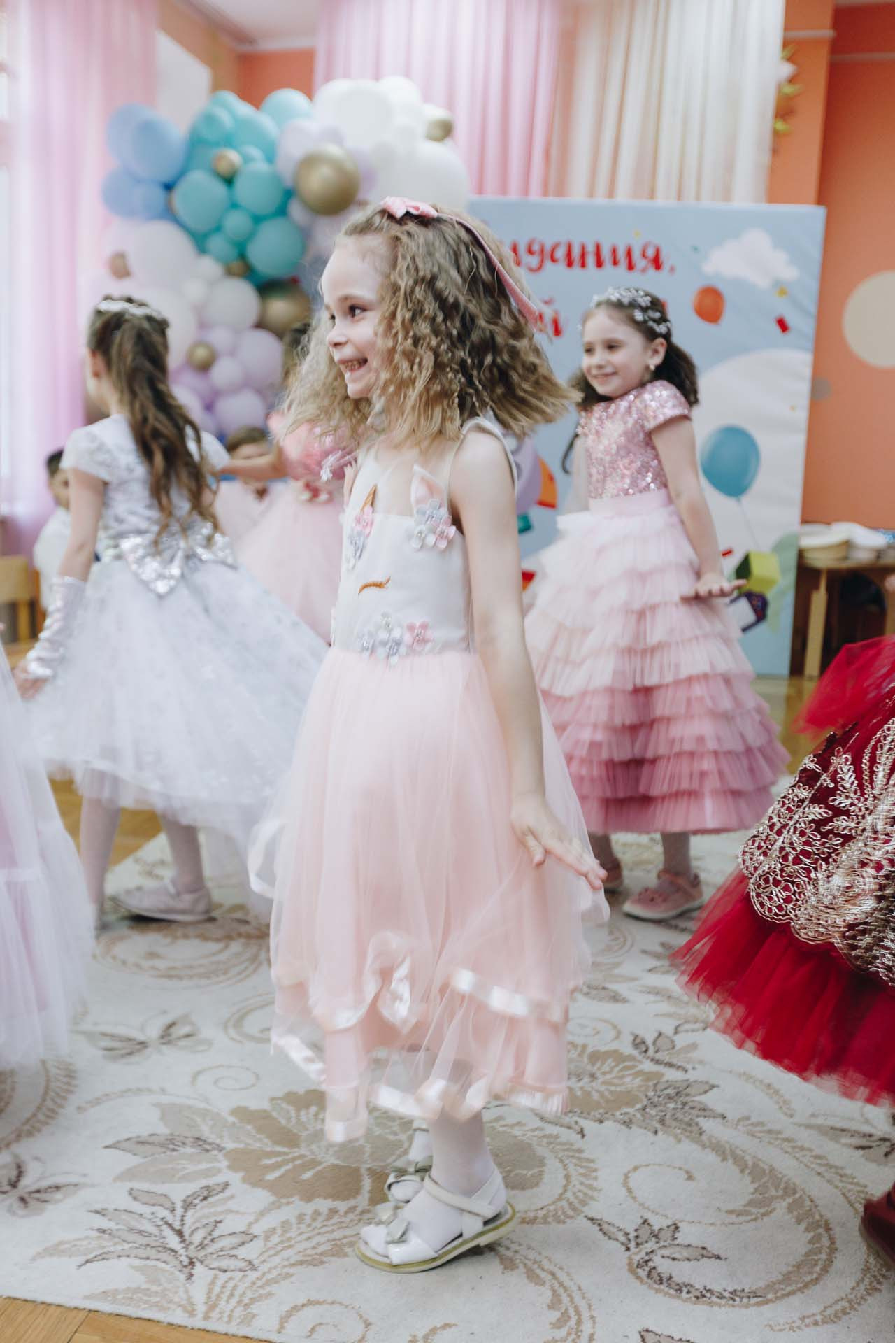 ДетСад выпускной. Свадебный семейный фотограф и видеограф Гомель Минск Беларусь Европа