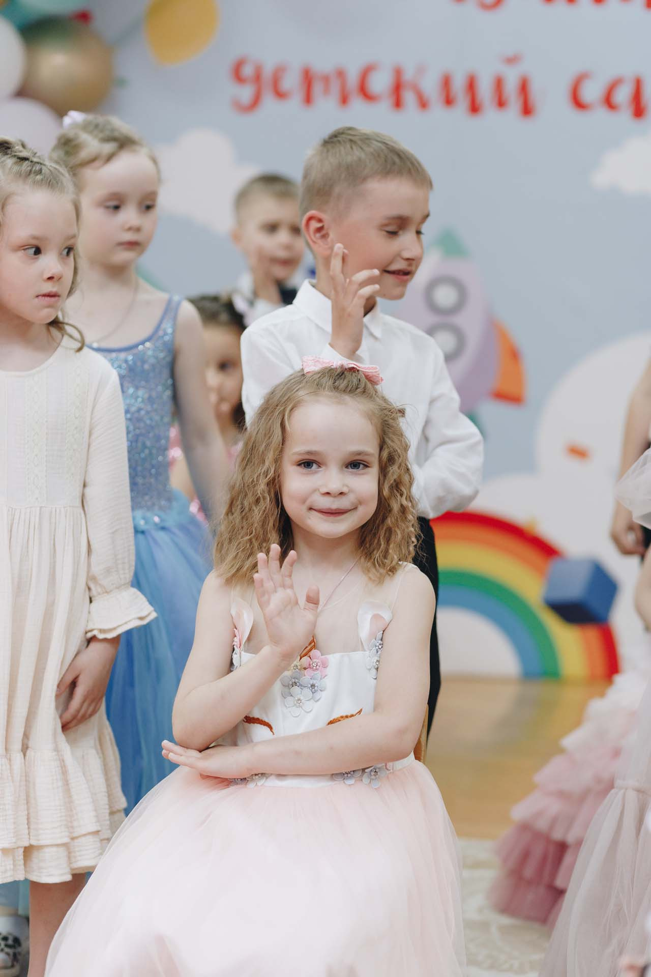 ДетСад выпускной. Свадебный семейный фотограф и видеограф Гомель Минск Беларусь Европа
