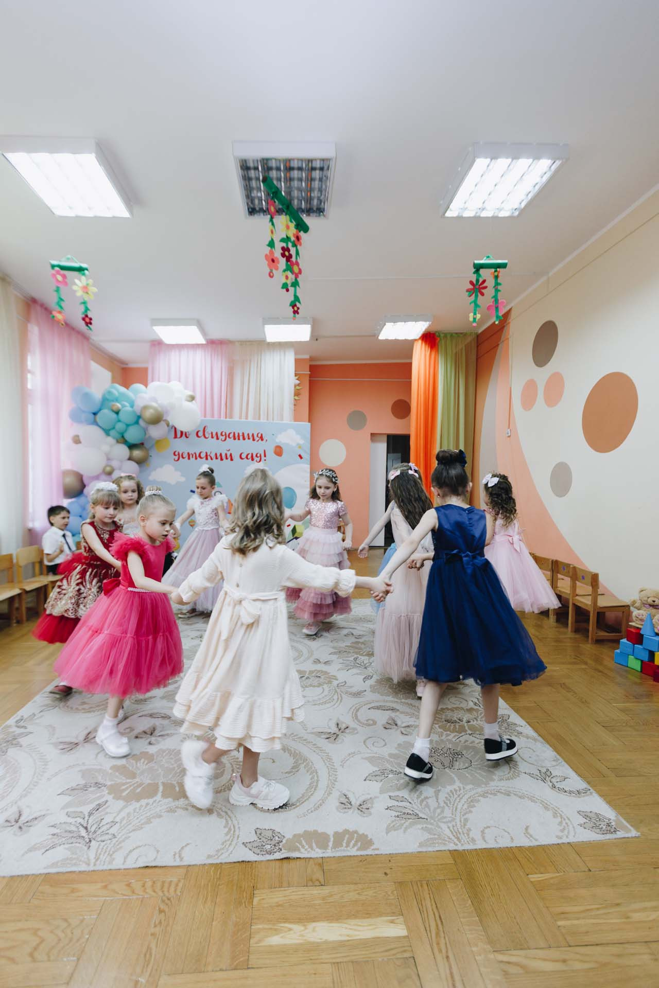 ДетСад выпускной. Свадебный семейный фотограф и видеограф Гомель Минск Беларусь Европа