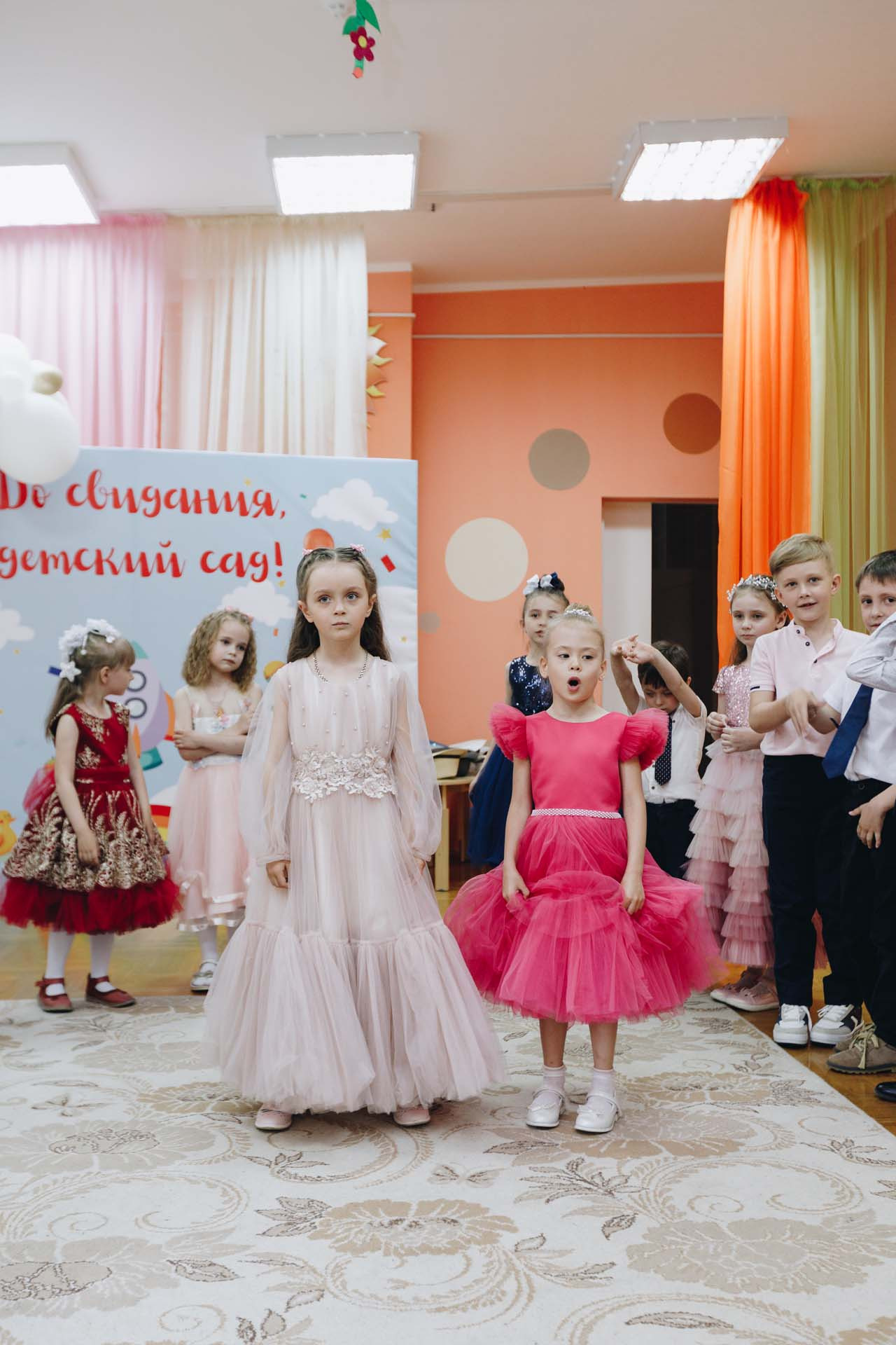 ДетСад выпускной. Свадебный семейный фотограф и видеограф Гомель Минск Беларусь Европа