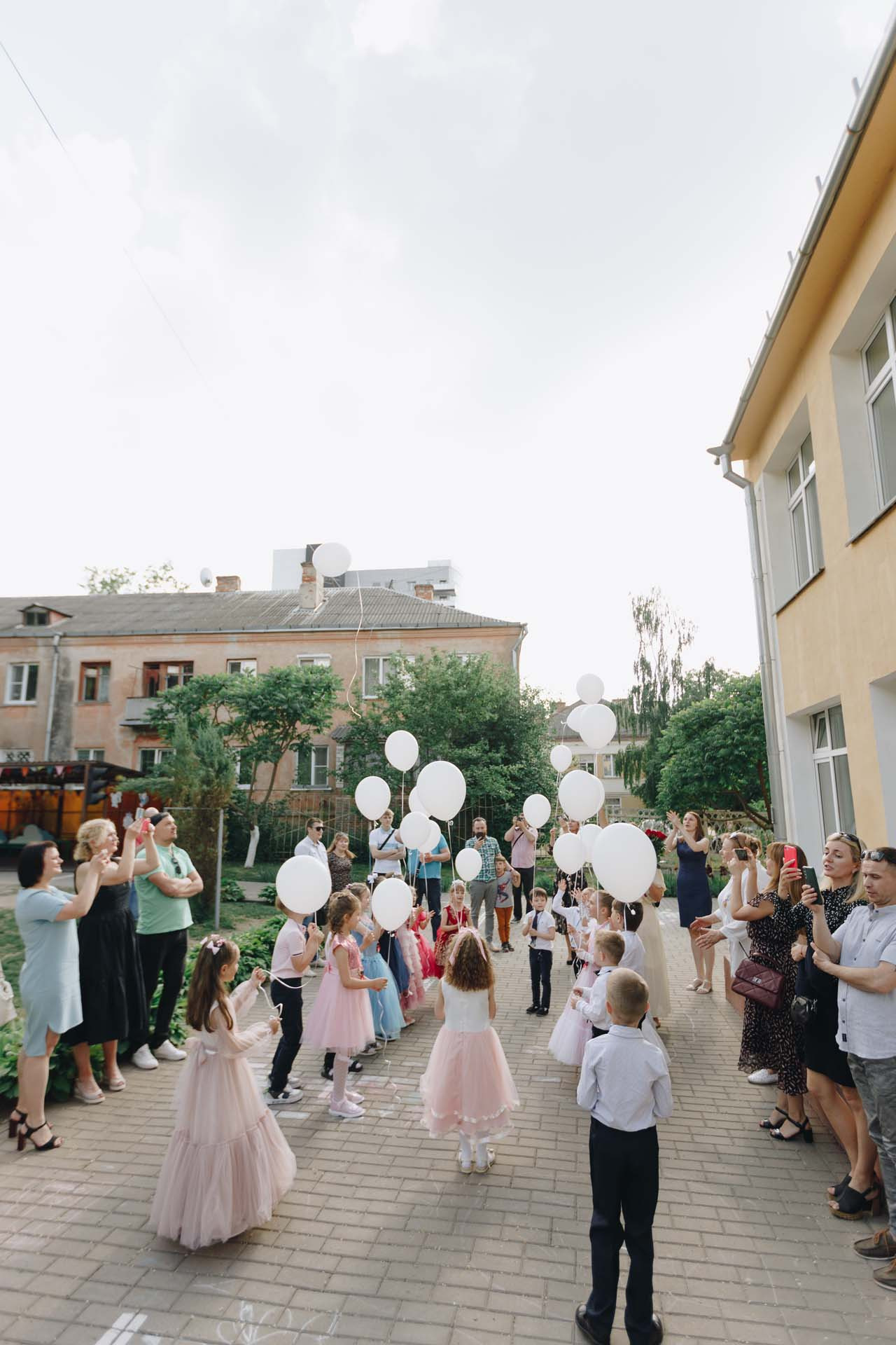 ДетСад выпускной. Свадебный семейный фотограф и видеограф Гомель Минск Беларусь Европа