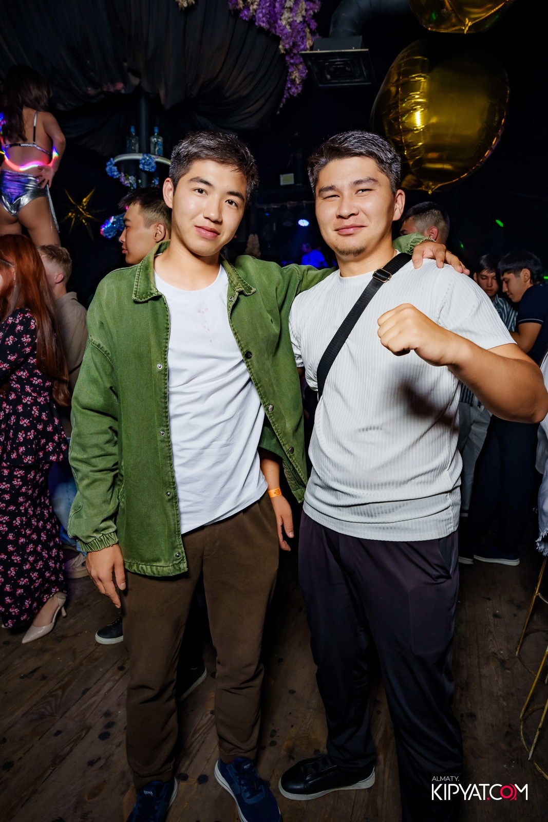 UYAT EMES BAR. КИПЯТКОМ АЛМАТЫ!