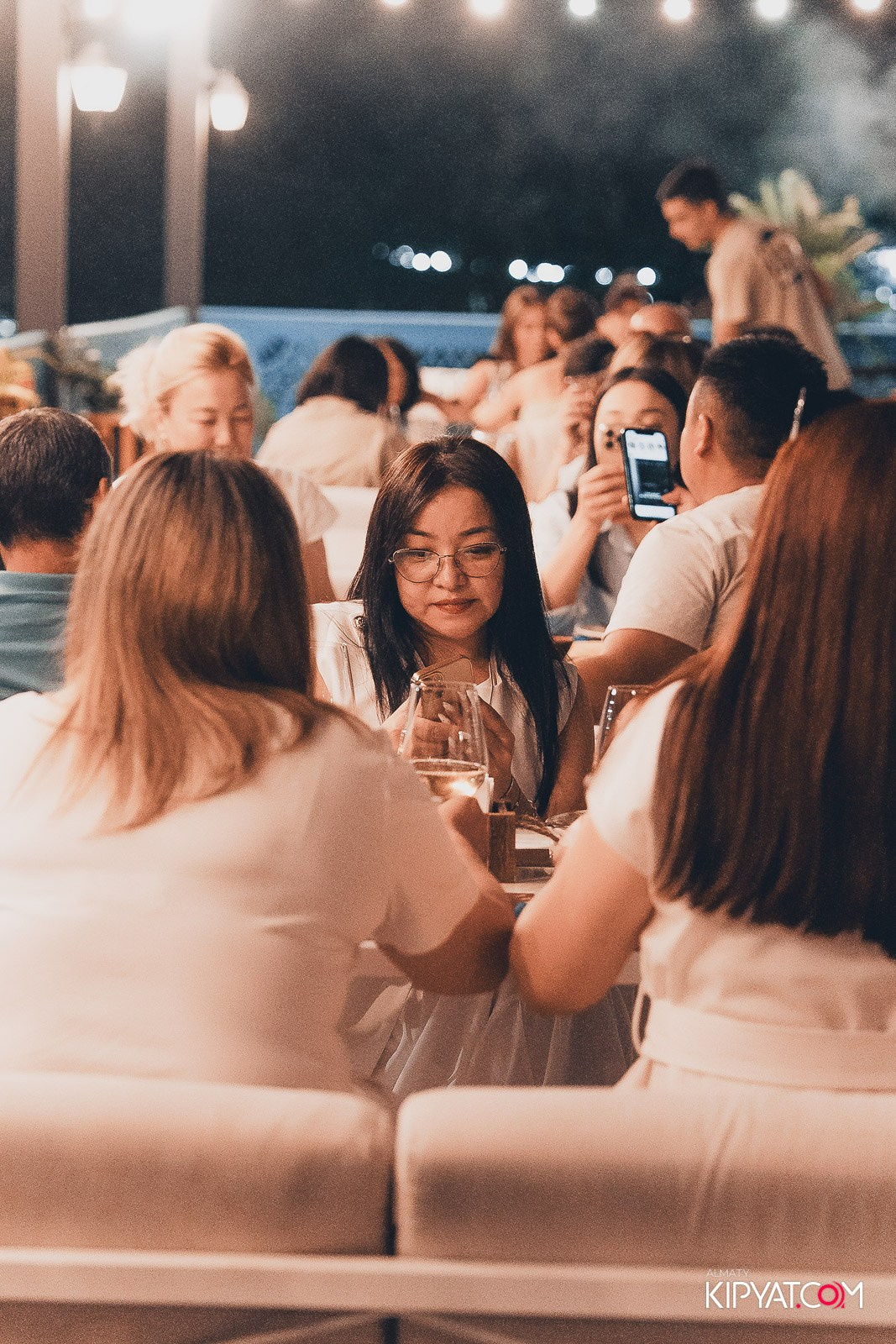 РЕСТОРАН ЛАРИСС ИВАННУ ХАЧУ. КИПЯТКОМ АЛМАТЫ!