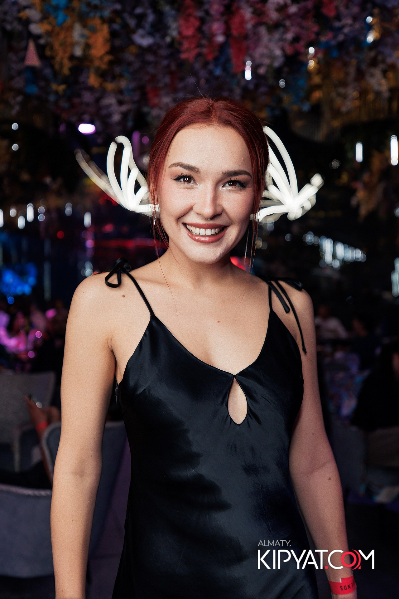 FRIENDS BAR & TERRACE. КИПЯТКОМ АЛМАТЫ!