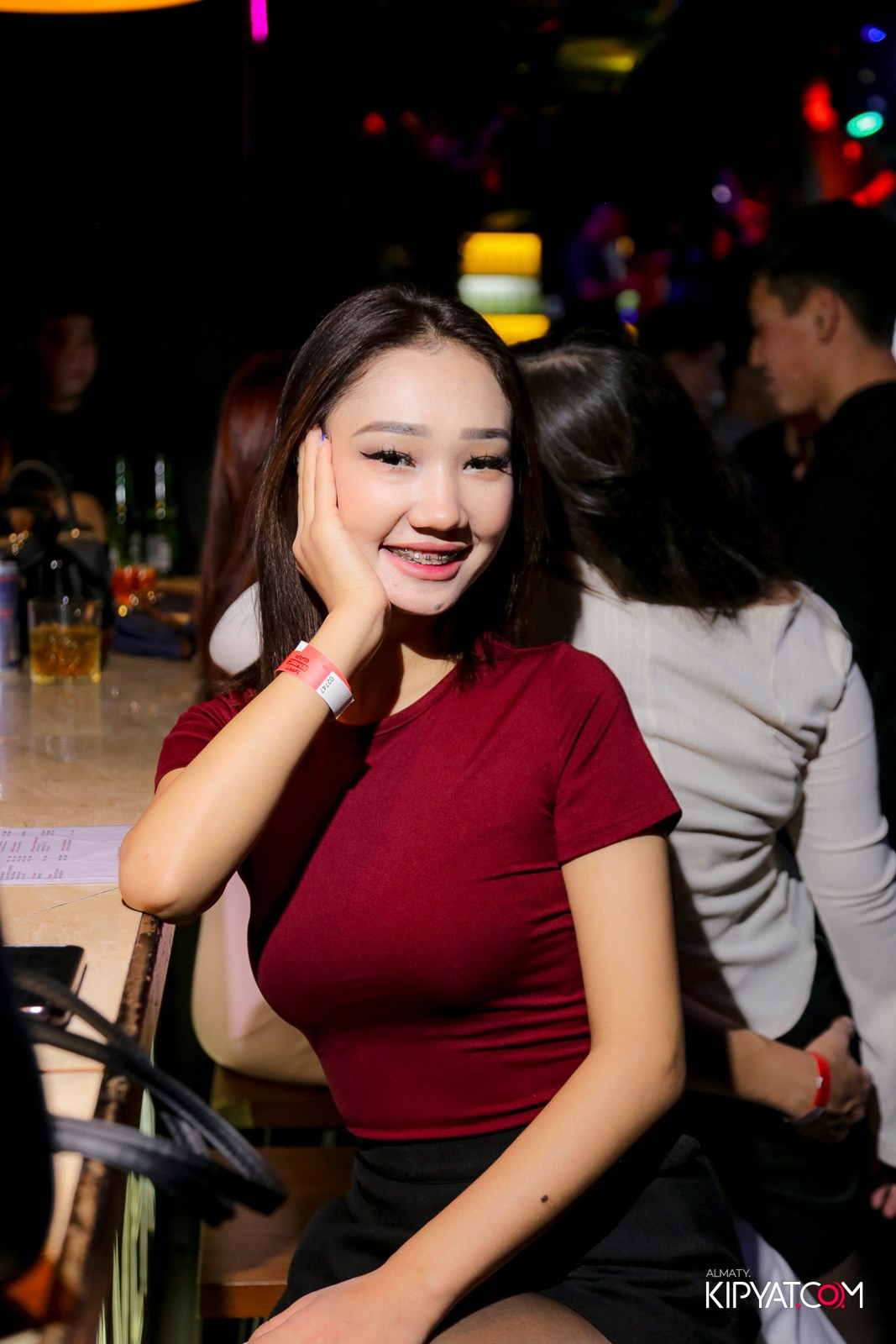 UYAT EMES BAR. КИПЯТКОМ АЛМАТЫ!