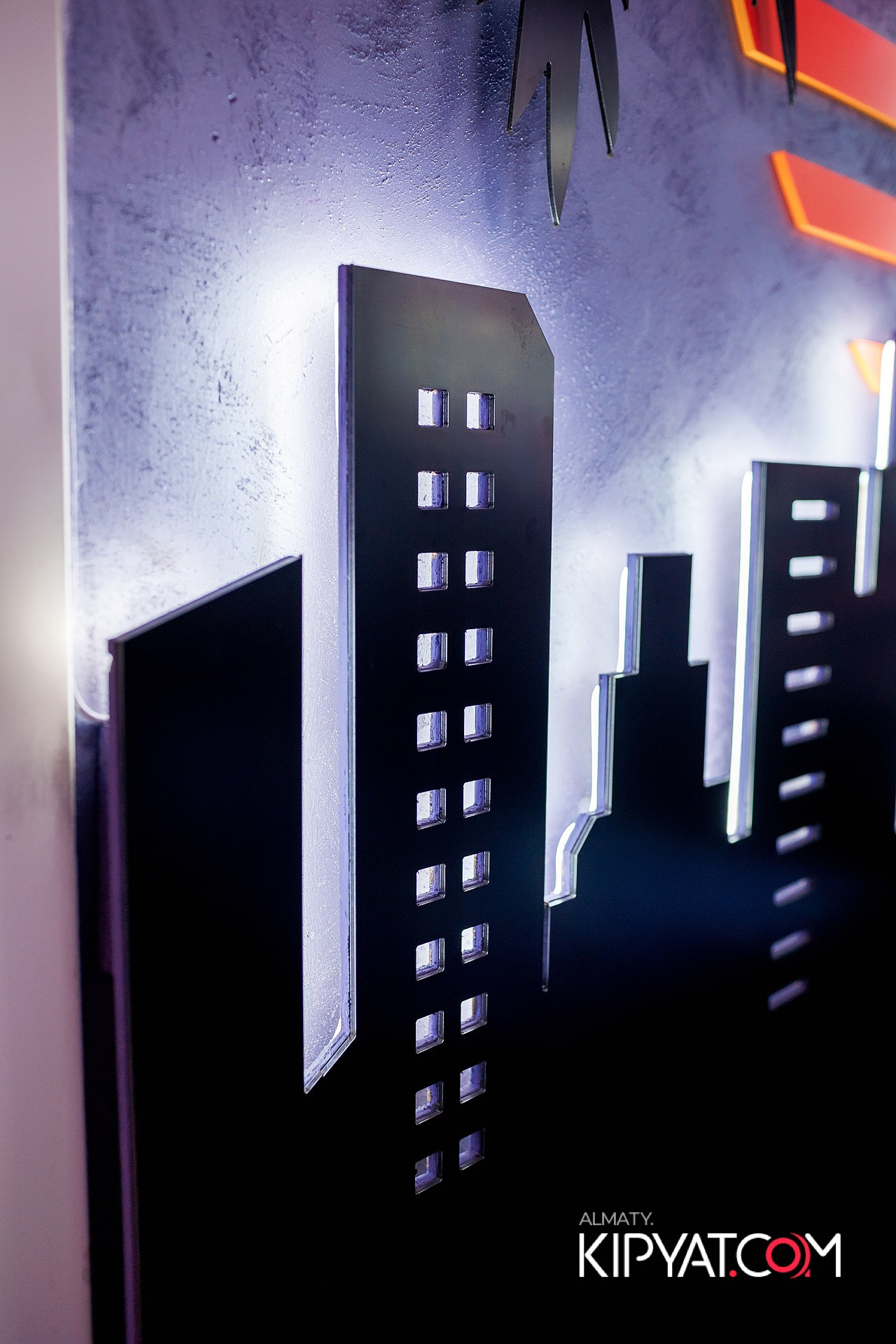 УХО И МЕДВЕДЬ НА ГАГАРИНА. КИПЯТКОМ АЛМАТЫ!