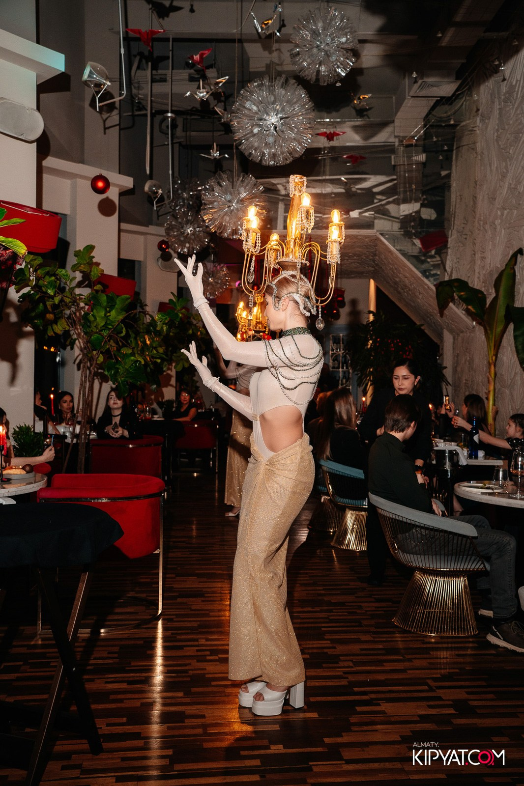 РЕСТОРАН BARFLY. КИПЯТКОМ АЛМАТЫ!