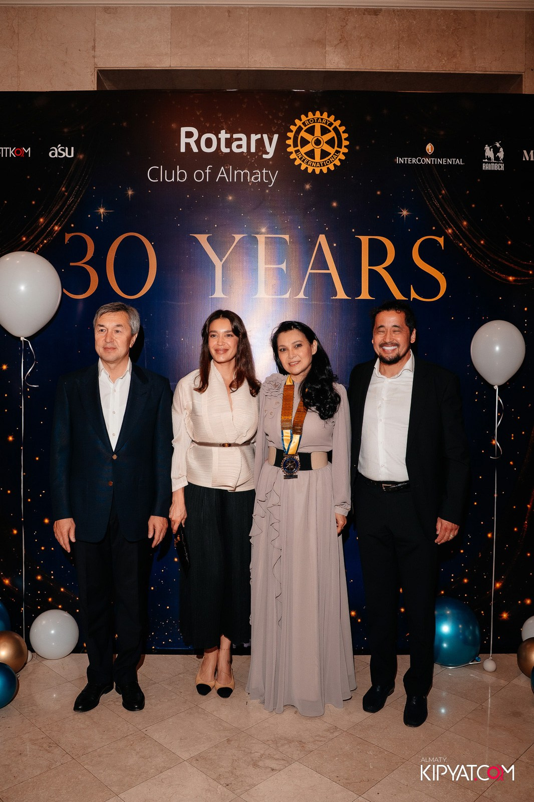 БЛАГОТВОРИТЕЛЬНЫЙ УЖИН В ЧЕСТЬ 30-ЛЕТИЯ ROTARY CLUB OF ALMATY. КИПЯТКОМ АЛМАТЫ!