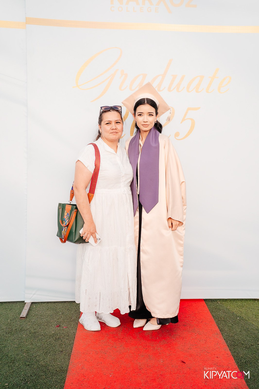 ВРУЧЕНИЕ ДИПЛОМОВ — НАРХОЗ КОЛЛЕДЖ. Part 1. КИПЯТКОМ АЛМАТЫ!