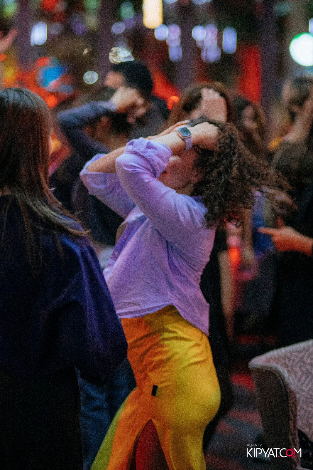 FRIENDS BAR & TERRACE. КИПЯТКОМ АЛМАТЫ!