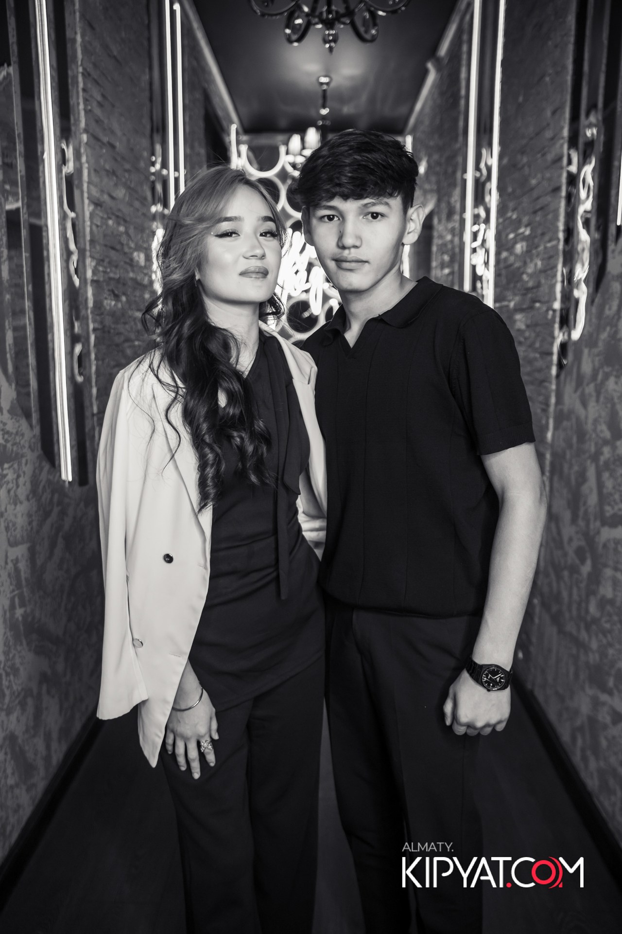 Ухо и Медведь на Гагарина. КИПЯТКОМ АЛМАТЫ!