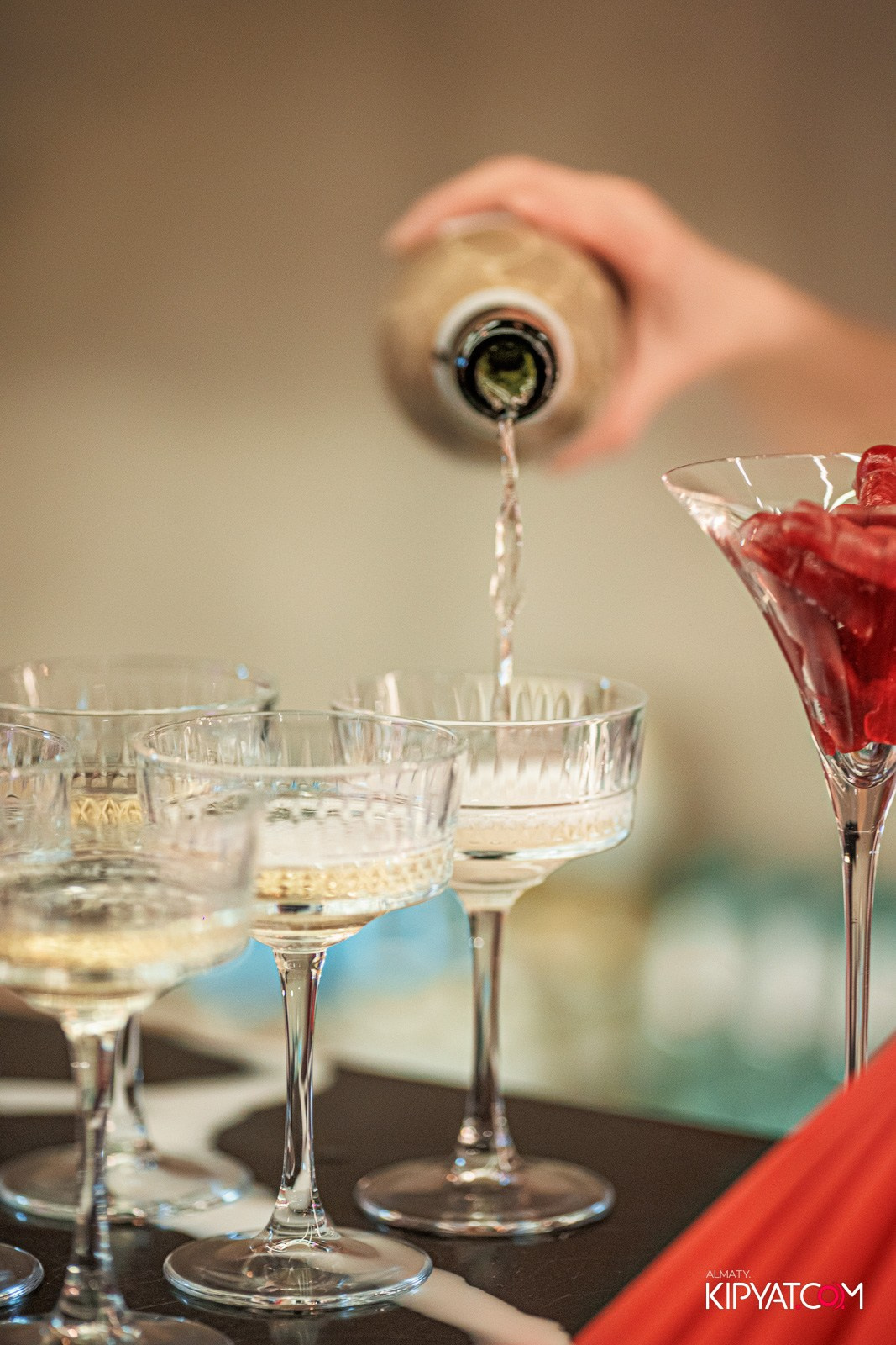 ARABIS НА ГАГАРИНА. КИПЯТКОМ АЛМАТЫ!