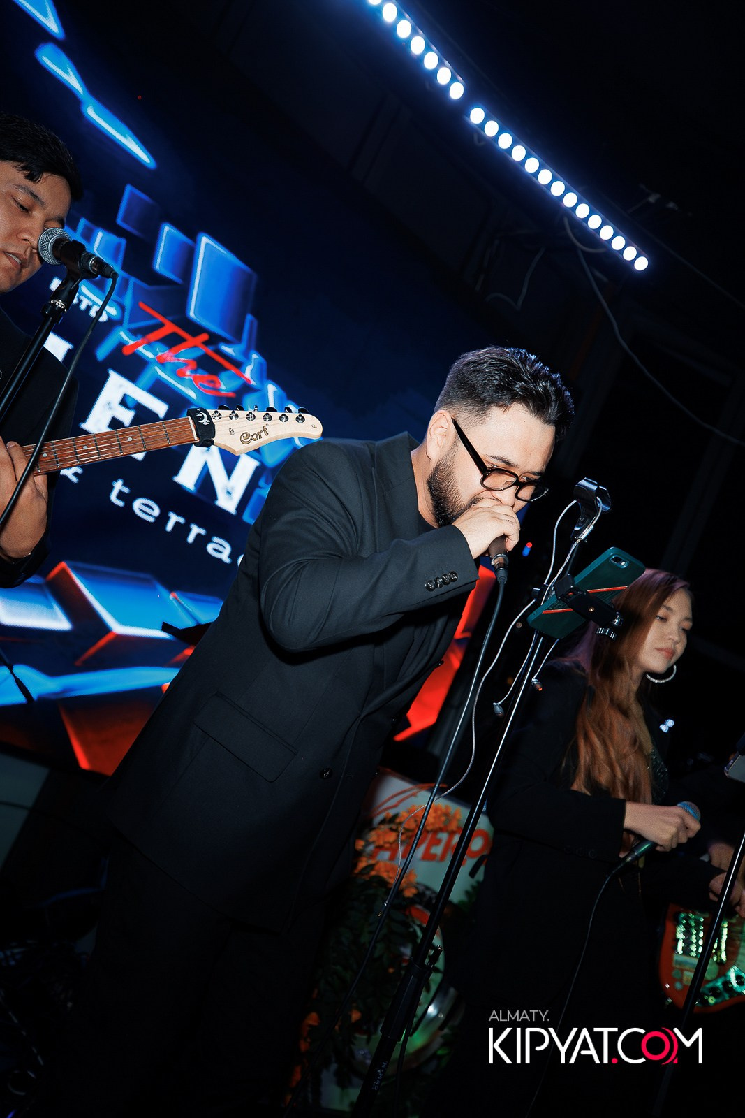 FRIENDS BAR & TERRACE. КИПЯТКОМ АЛМАТЫ!