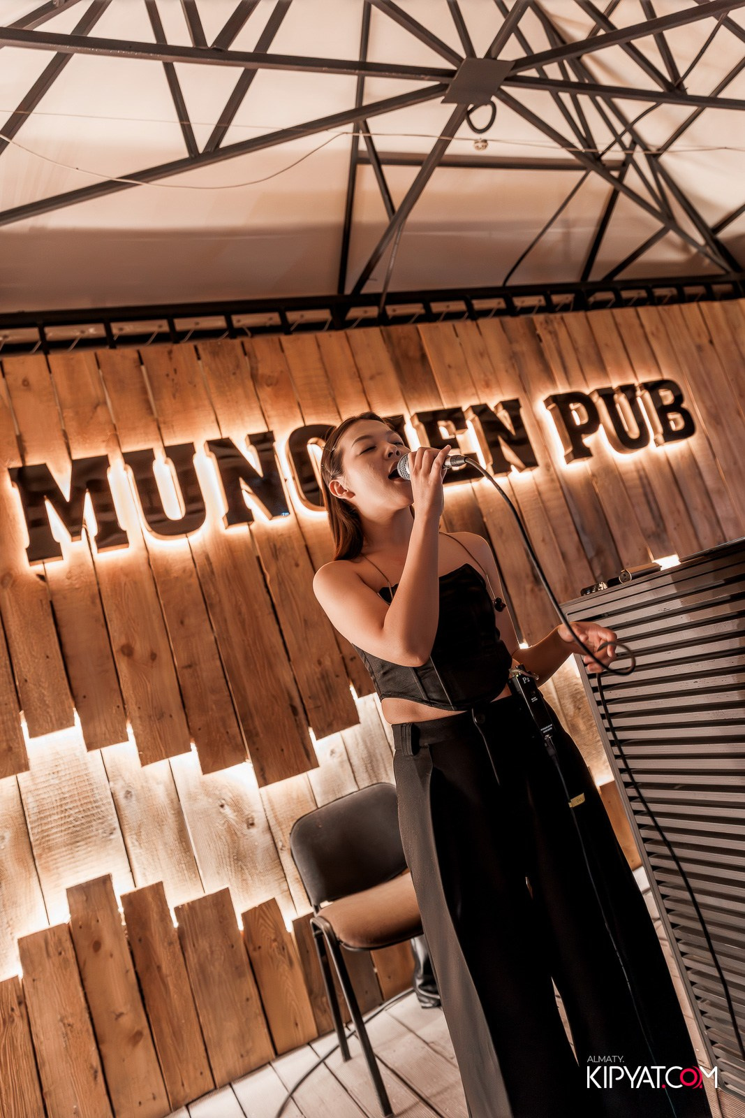 MUNCHEN PUB. КИПЯТКОМ АЛМАТЫ!