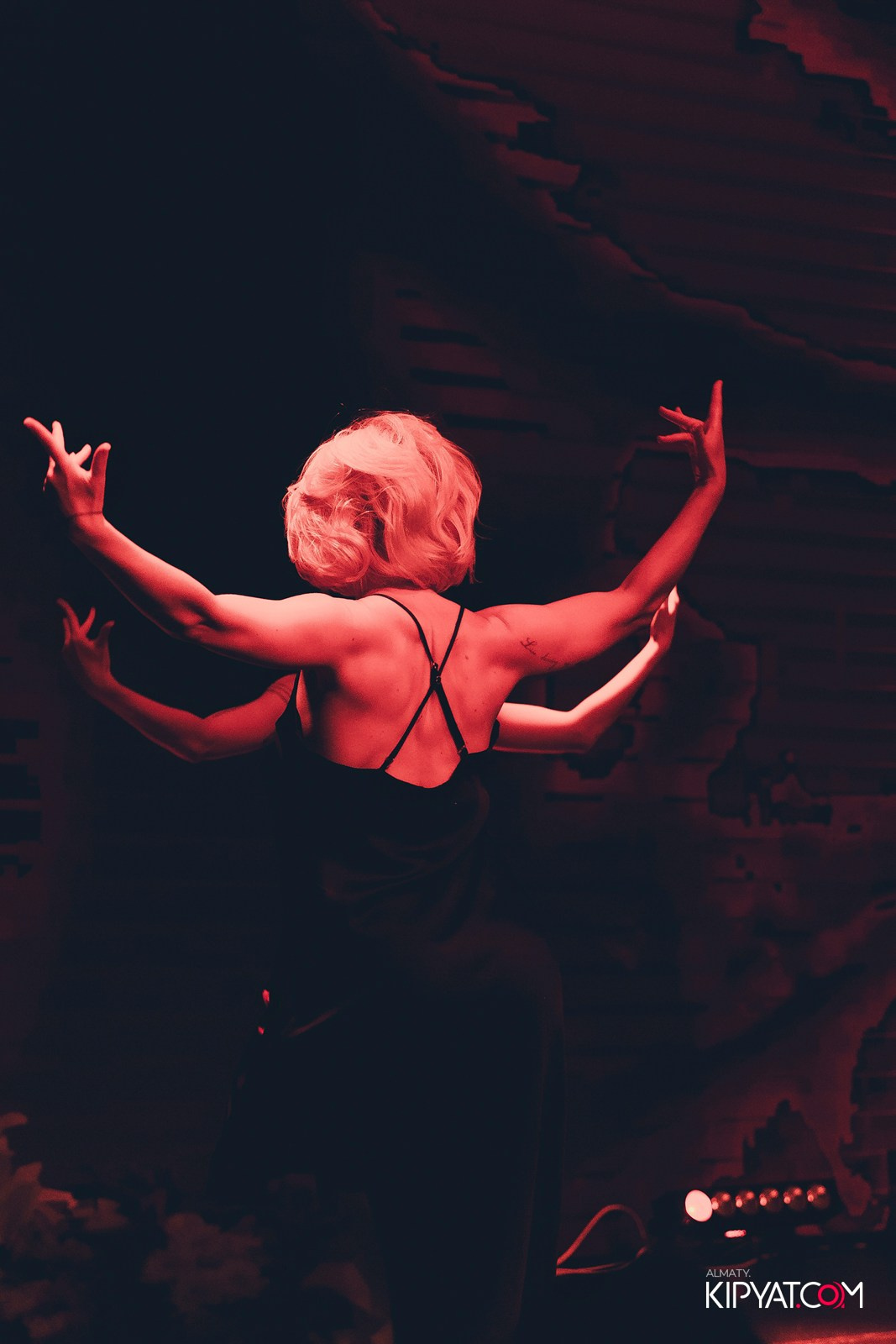 QUEEN. КИПЯТКОМ АЛМАТЫ!