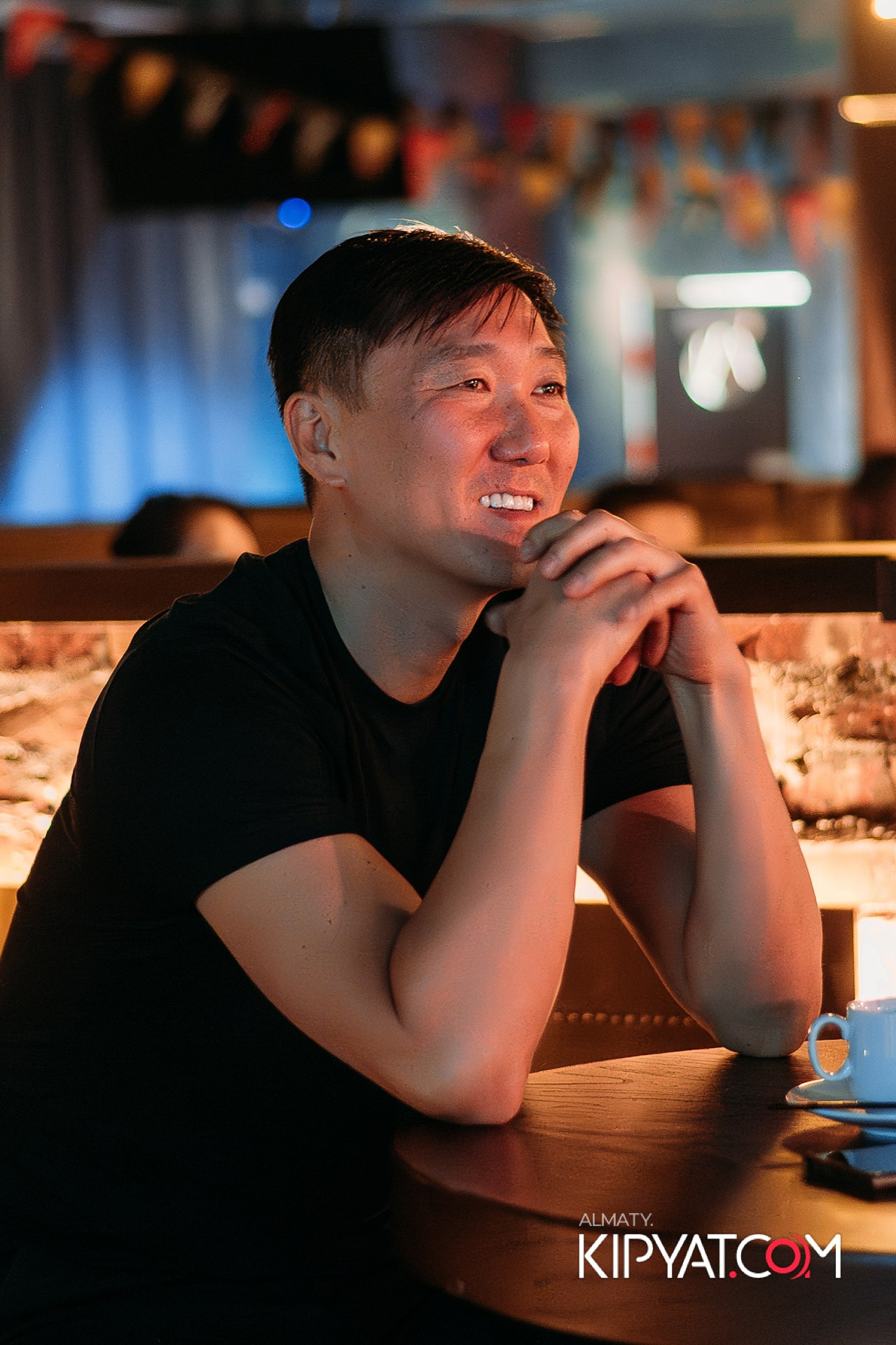 СОЛЬНЫЙ STAND UP КОНЦЕРТ АЛЕКСАНДРА МЕРКУЛЯ. КИПЯТКОМ АЛМАТЫ!