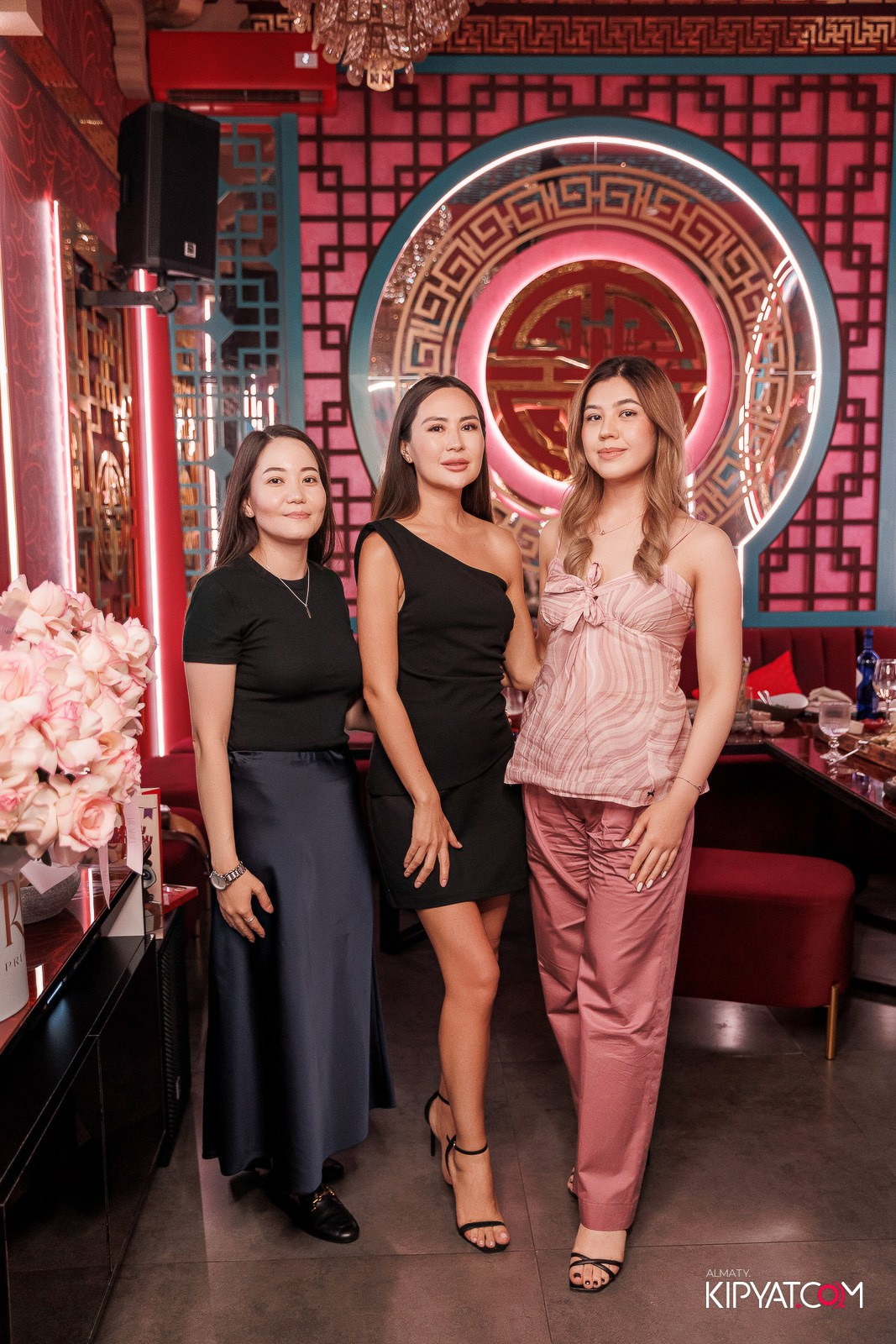 MOOD KARAOKE & TERRACE. КИПЯТКОМ АЛМАТЫ!