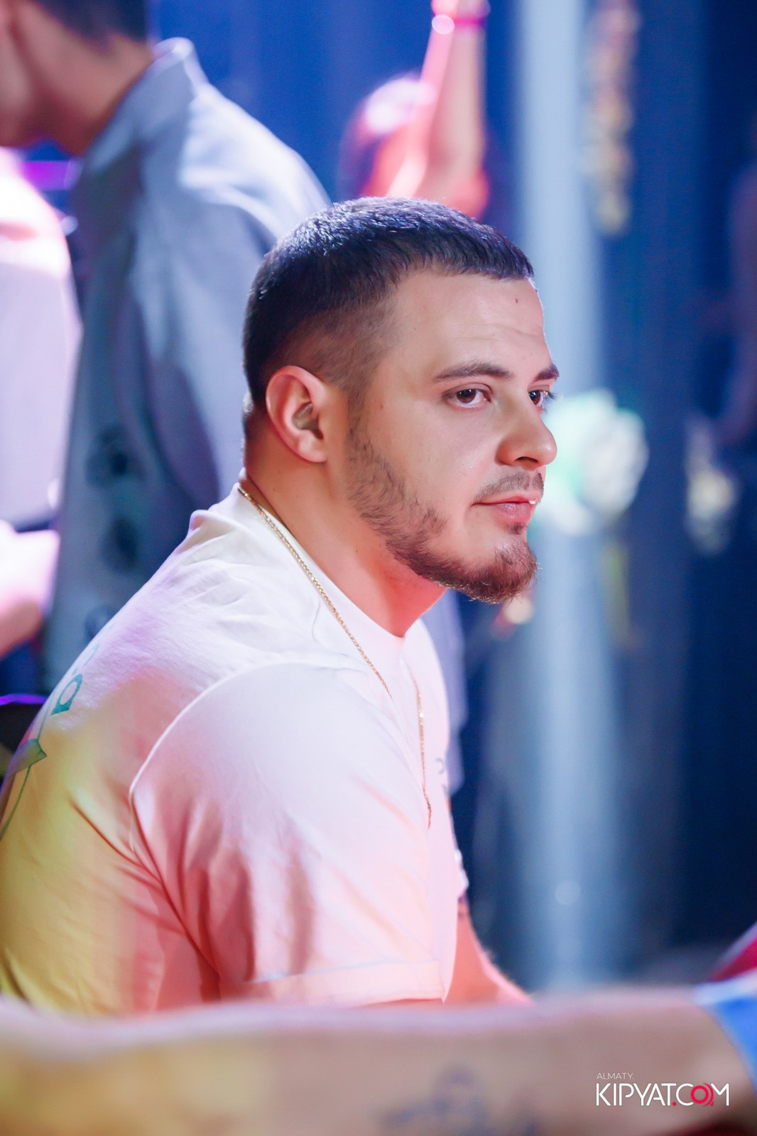 UYAT EMES BAR. КИПЯТКОМ АЛМАТЫ!