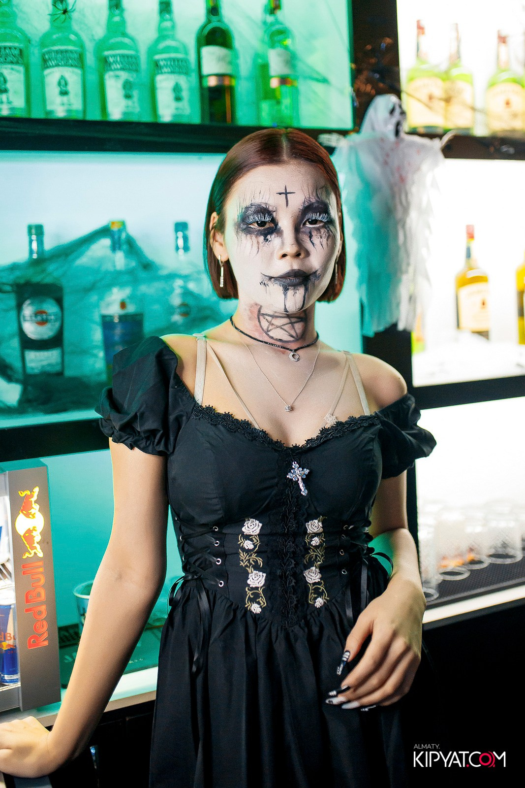 UYAT EMES BAR. КИПЯТКОМ АЛМАТЫ!